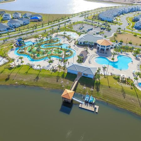 Modern Townhome Wprivate Pool Free Water Park كيسيمي المظهر الخارجي الصورة